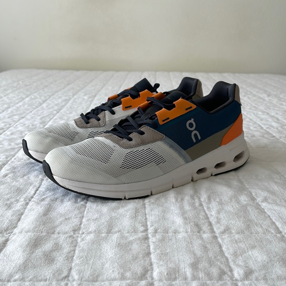 On Cloudrift, M 11.5, Ivory/Storm